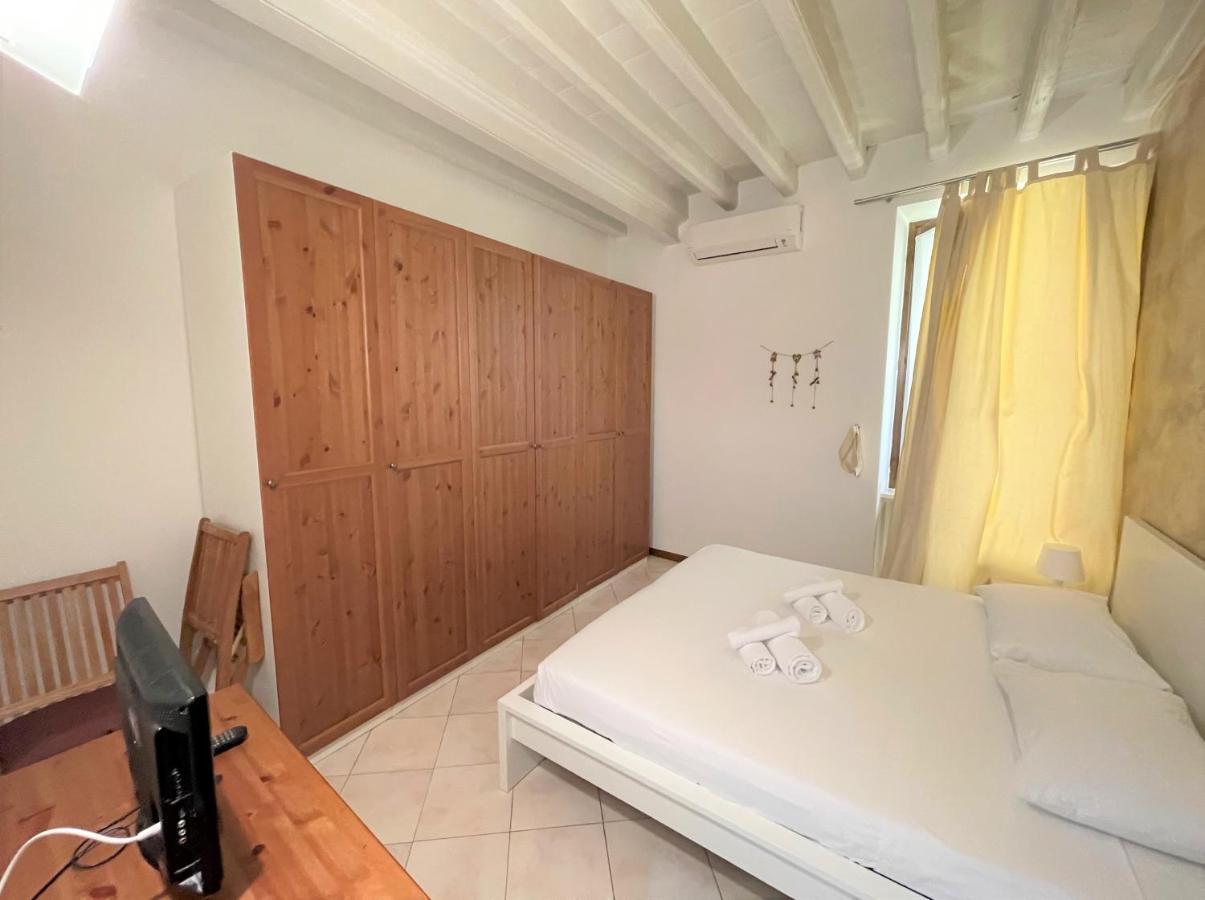 Desenzanoloft Le Petit Bijou - Restyling 2025 - Downtown Desenzano del Garda Exterior foto