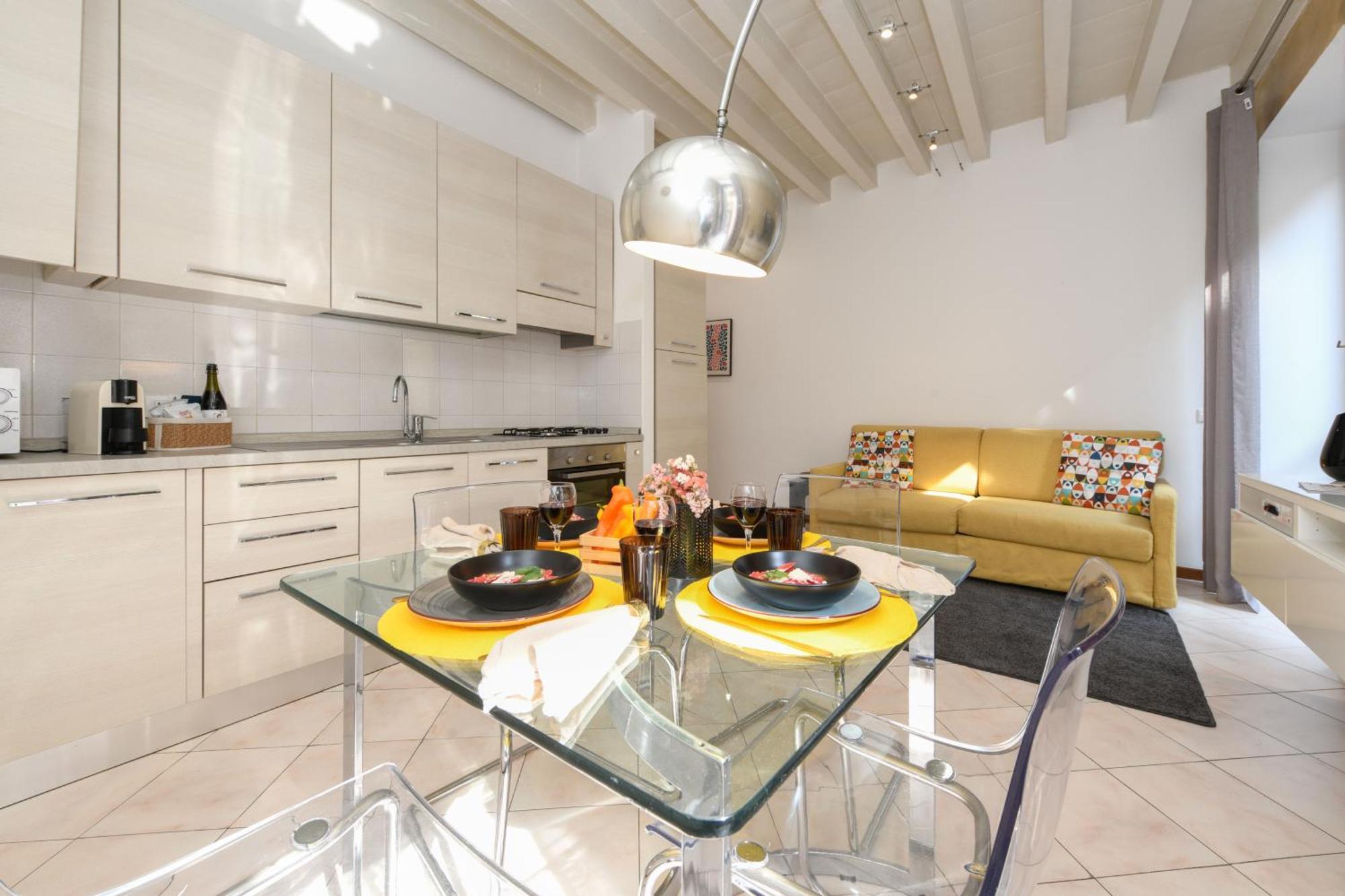 Desenzanoloft Official Partner Marriott Homes & Villas - Le Petit Bijou - Restyling 2025 - Downtown Desenzano del Garda Exterior foto